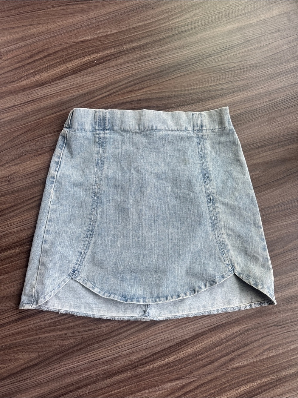 VESTIQUE | Light Blue Denim Mini Skirt | Size Small - Picture 2 of 5